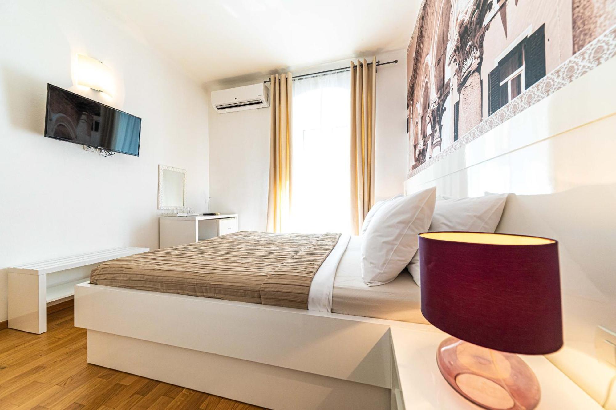 Riva City Rooms Split Chambre photo