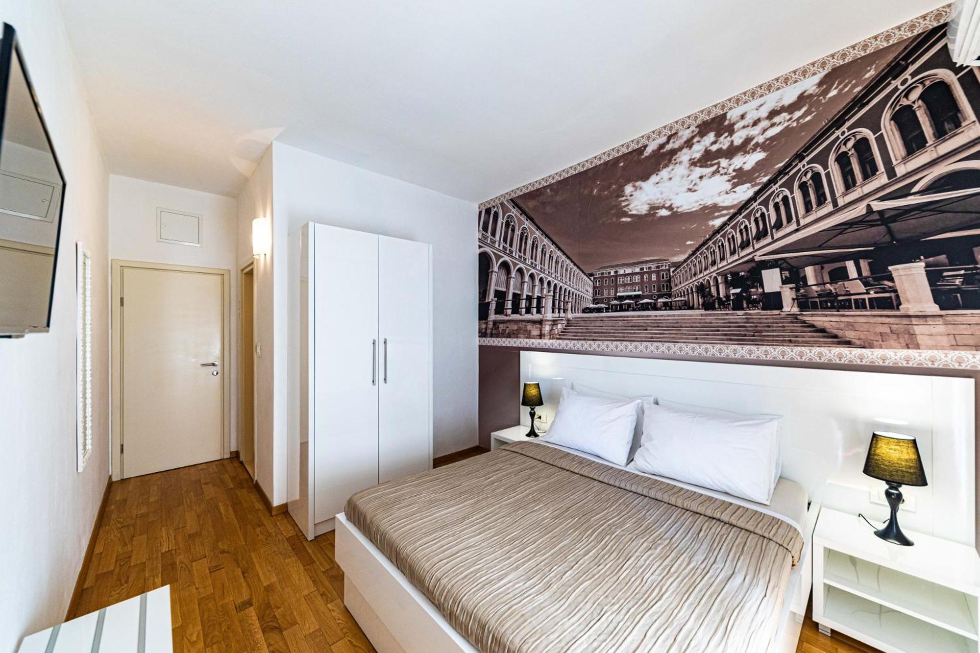 Riva City Rooms Split Chambre photo